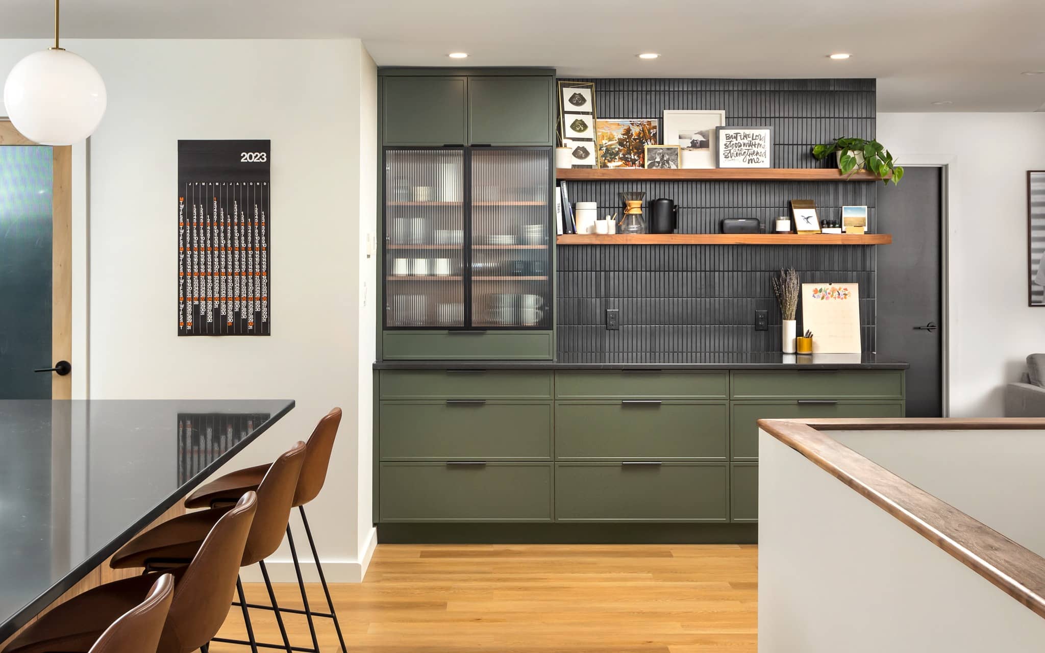 About MacLean's Custom Kitchens & Bathrooms, Inc.
